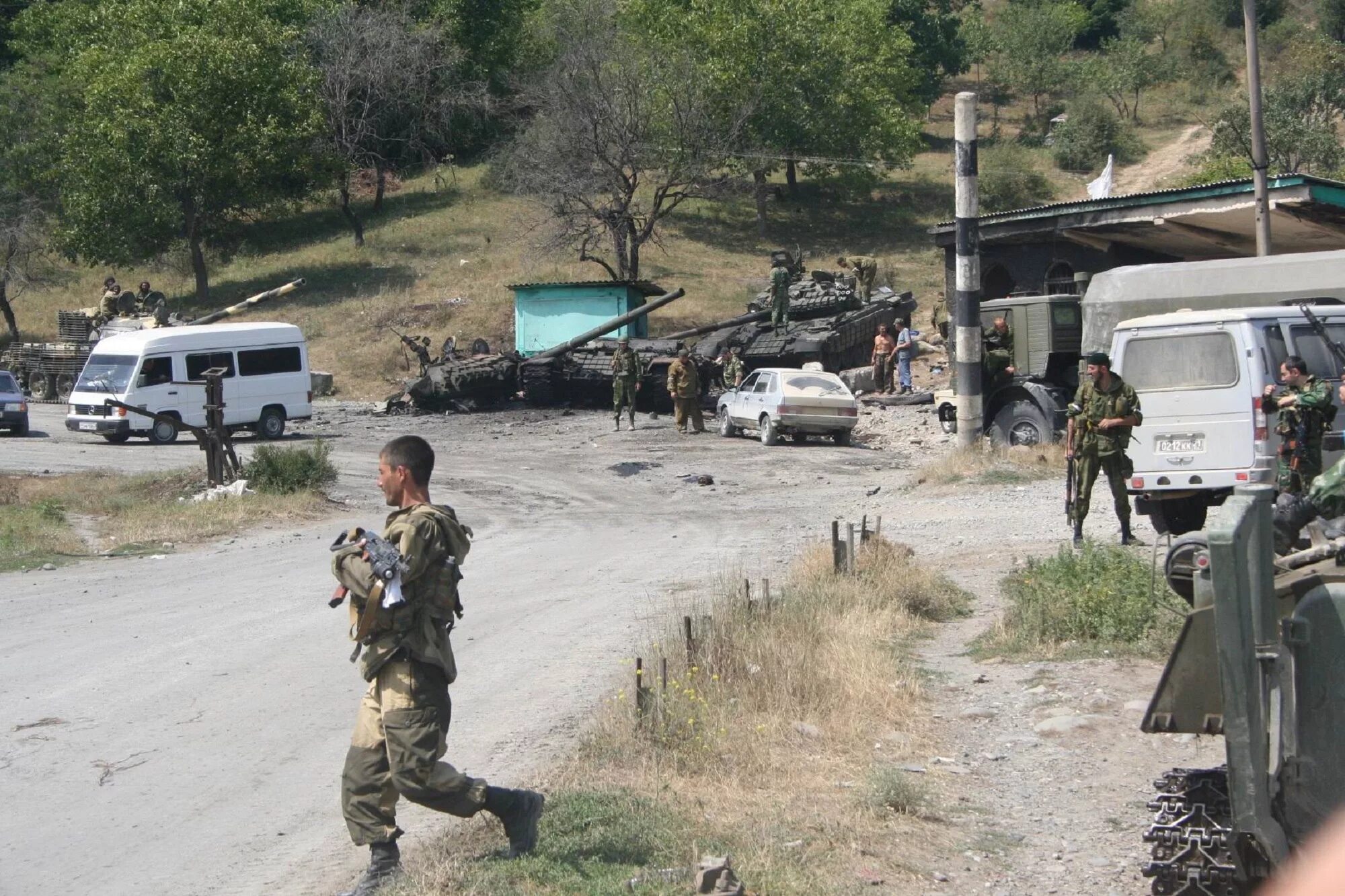 Логические операции. 8 операций. Введение в компьютерные науки учебник. 8 операций. Операции в информатике дизъюнкция.