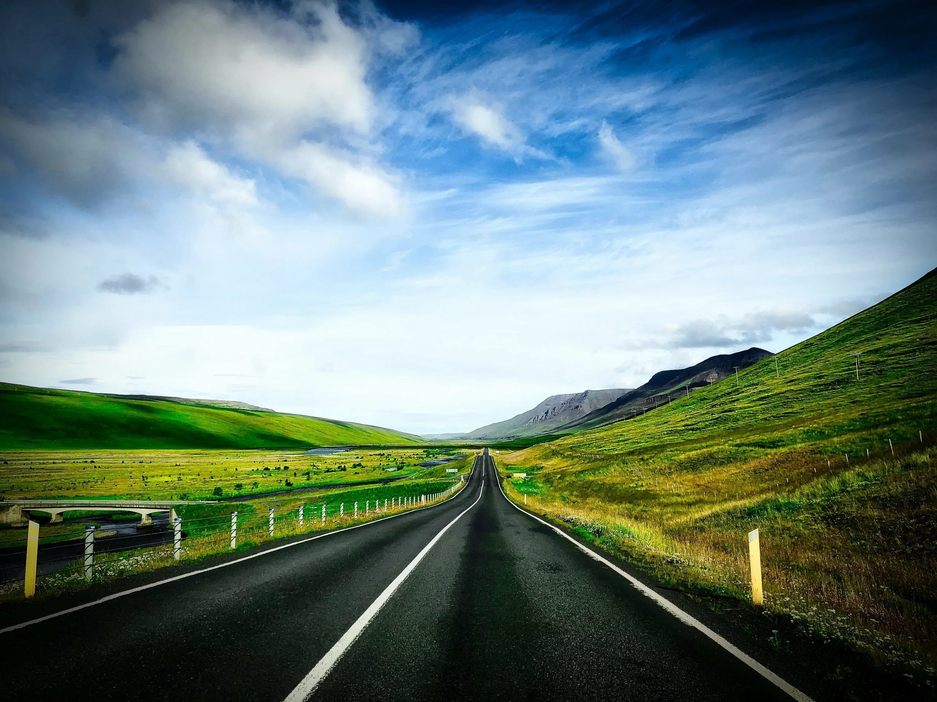 Красивые дороги. Красивая дорога. Природа дорога. Прямая дорога. Wide road