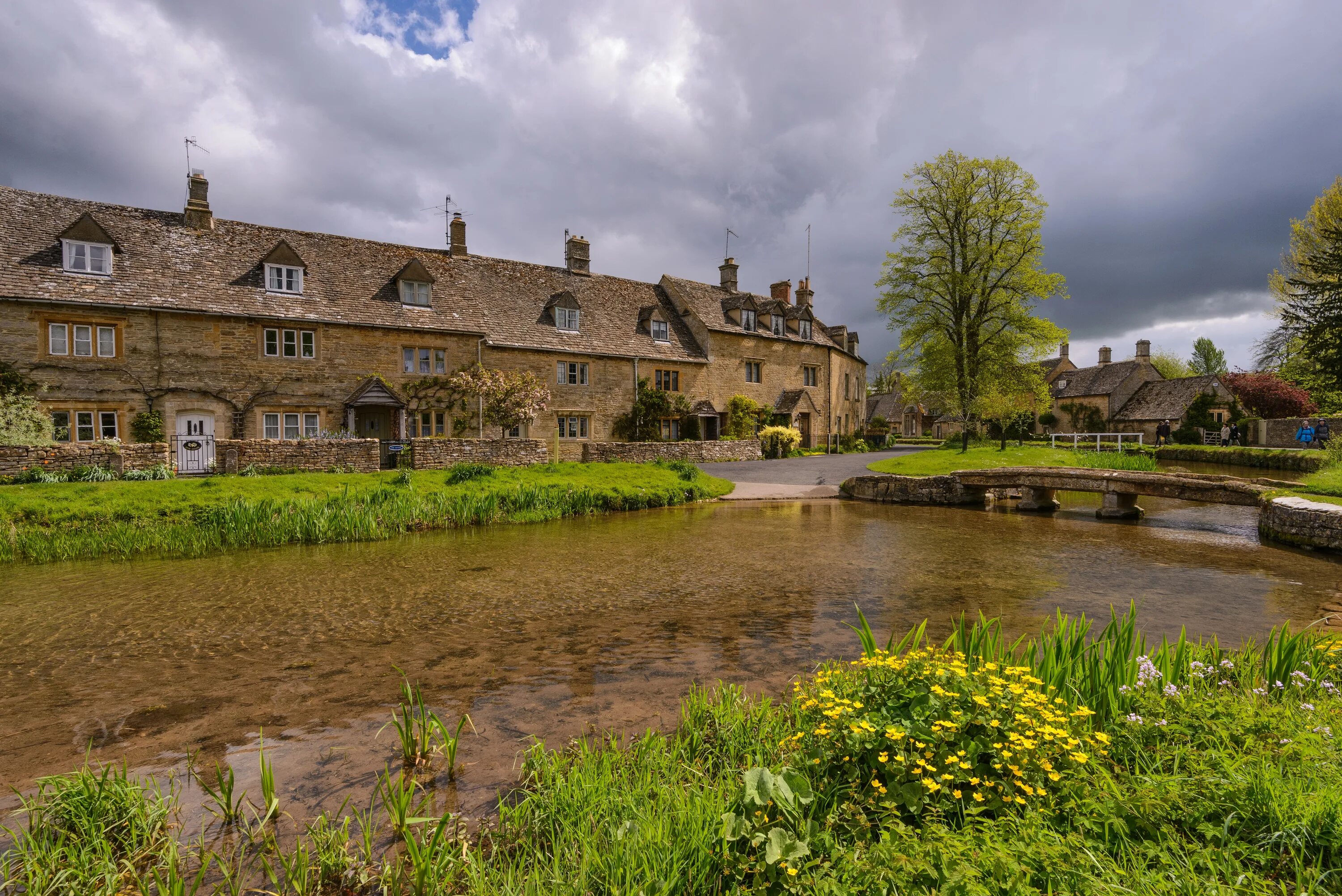 Villages england. Котсуолд Хилс Англия. Англия деревня кэмбэлфорд. Великобритания, Англия, графство Сомерсет. Норфолк (графство в Англии).