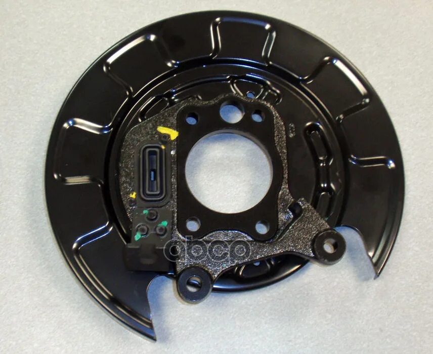 кожух задних тормозных дисков киа сид 2008. щиток заднего тормозного диска пежо 206 sw. кожух тормозного диска ваз 2112. защита тормозного диска ауди 100 с4. 96316764 щиток защитный диска тормозного.