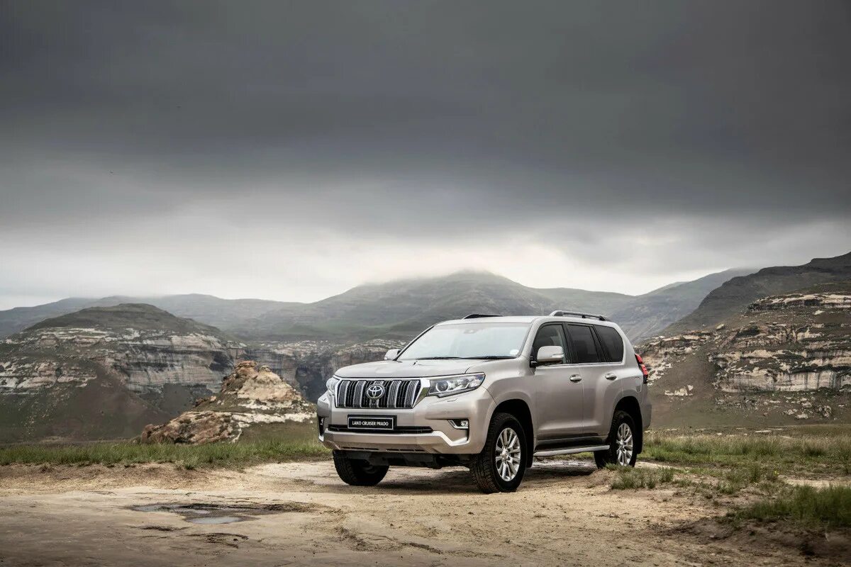 Куплю прадо 2020 года. Toyota Land Cruiser Prado 2020. Тойота ландкрузер Прадо 2020. Prado 150 2020. Тойота ленд Крузер Прадо 2020 года.