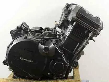 Двигатель ззр 1100 конструктив. Двигатель кавасаки zx250ce. Kawasaki zzr 1100 двигатель. Двигатель kawasaki gpz 500. Двигатель кавасаки.