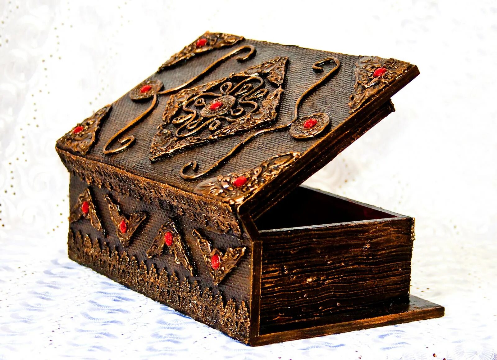 предмет быта казаков прялка. сделать по старинному. книга под старину. предметы быта кубанских казаков прялка. шкатулка книжка из картона.