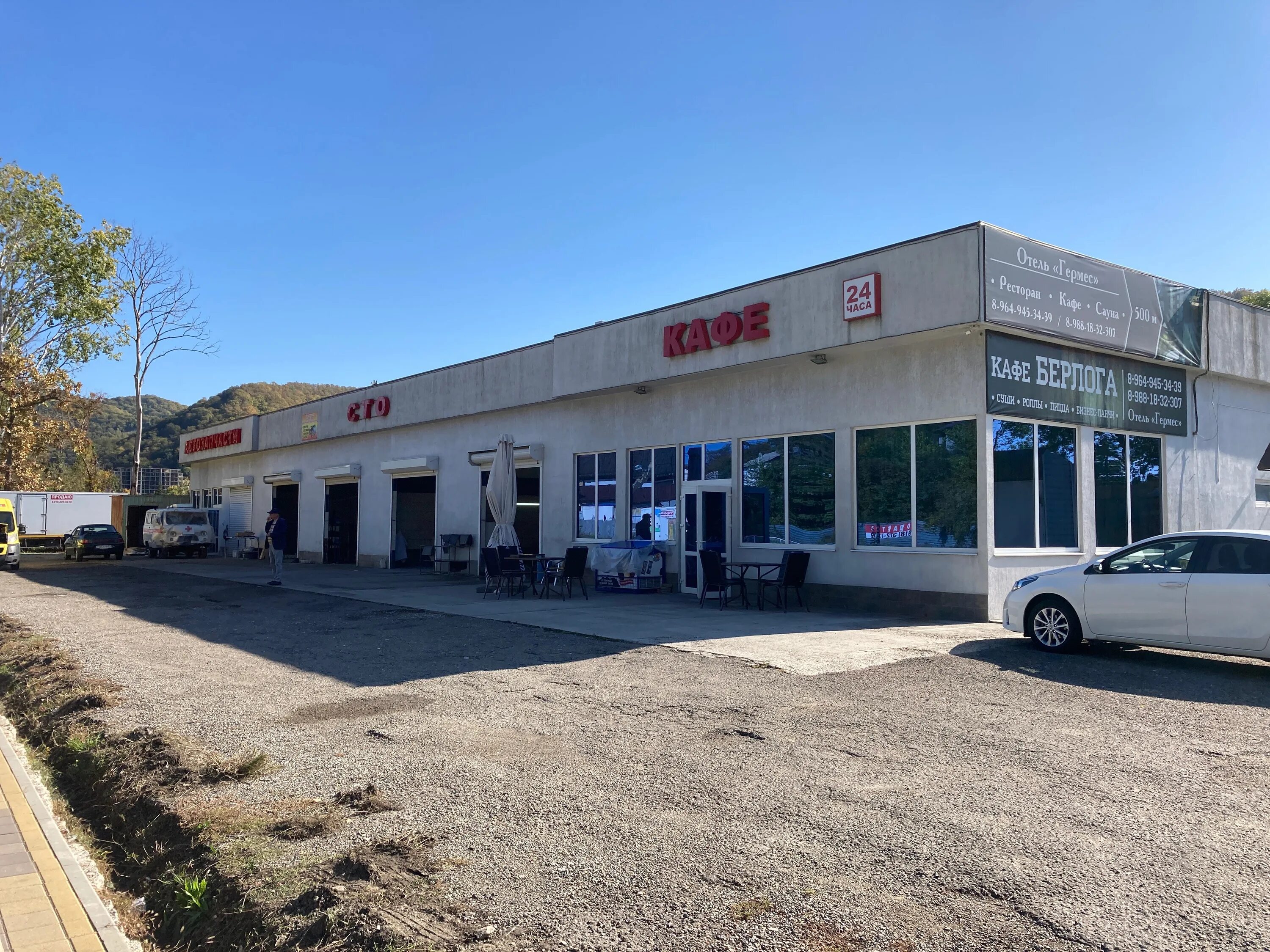 тихоокеанская 57б. автомойка крае. автомойка левый берег. автомойка крае. ворота на автомойку самообслуживания.