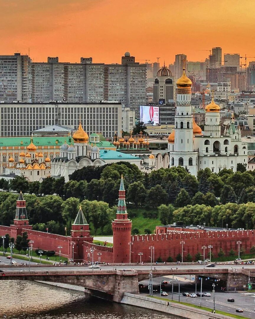 Какой главный город в москве