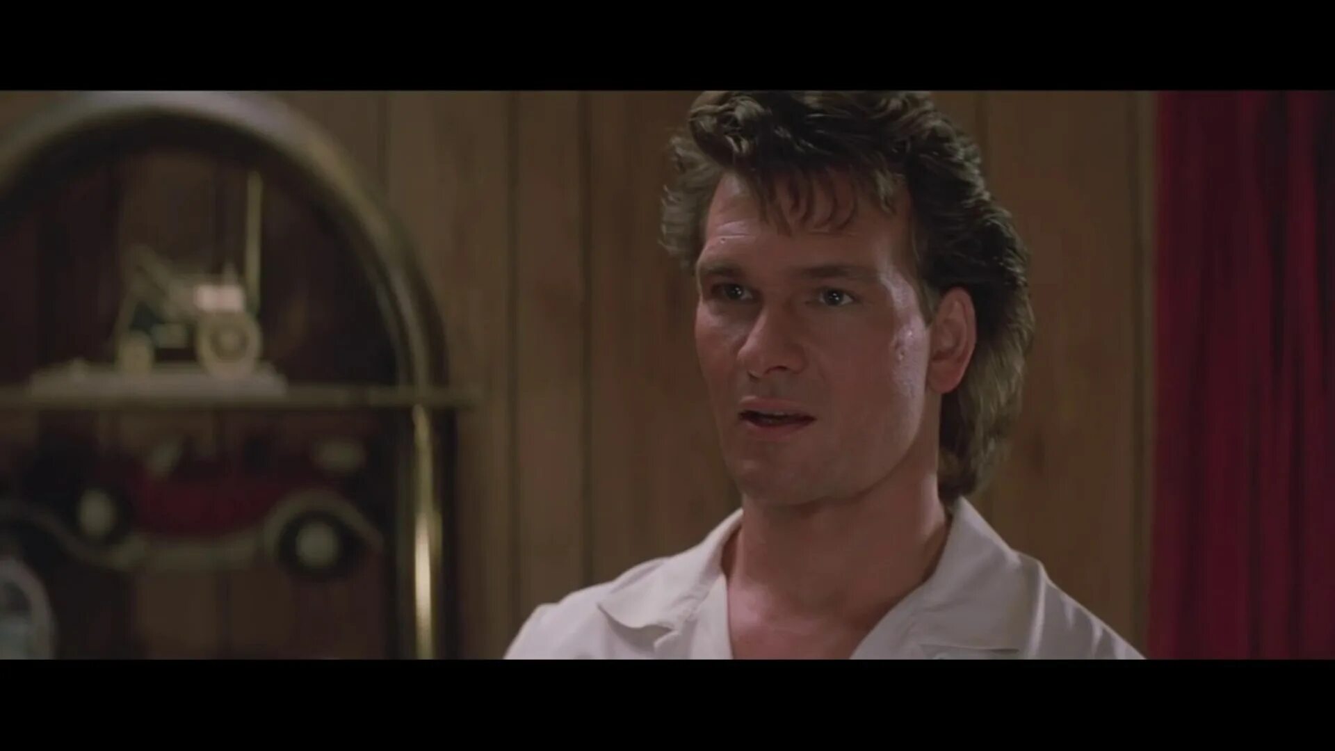 Road house movie. Дом у дороги (Road House) 1989. Патрик Суэйзи дом у дороги.