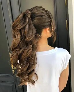 Открытая прическа на длинные волосы