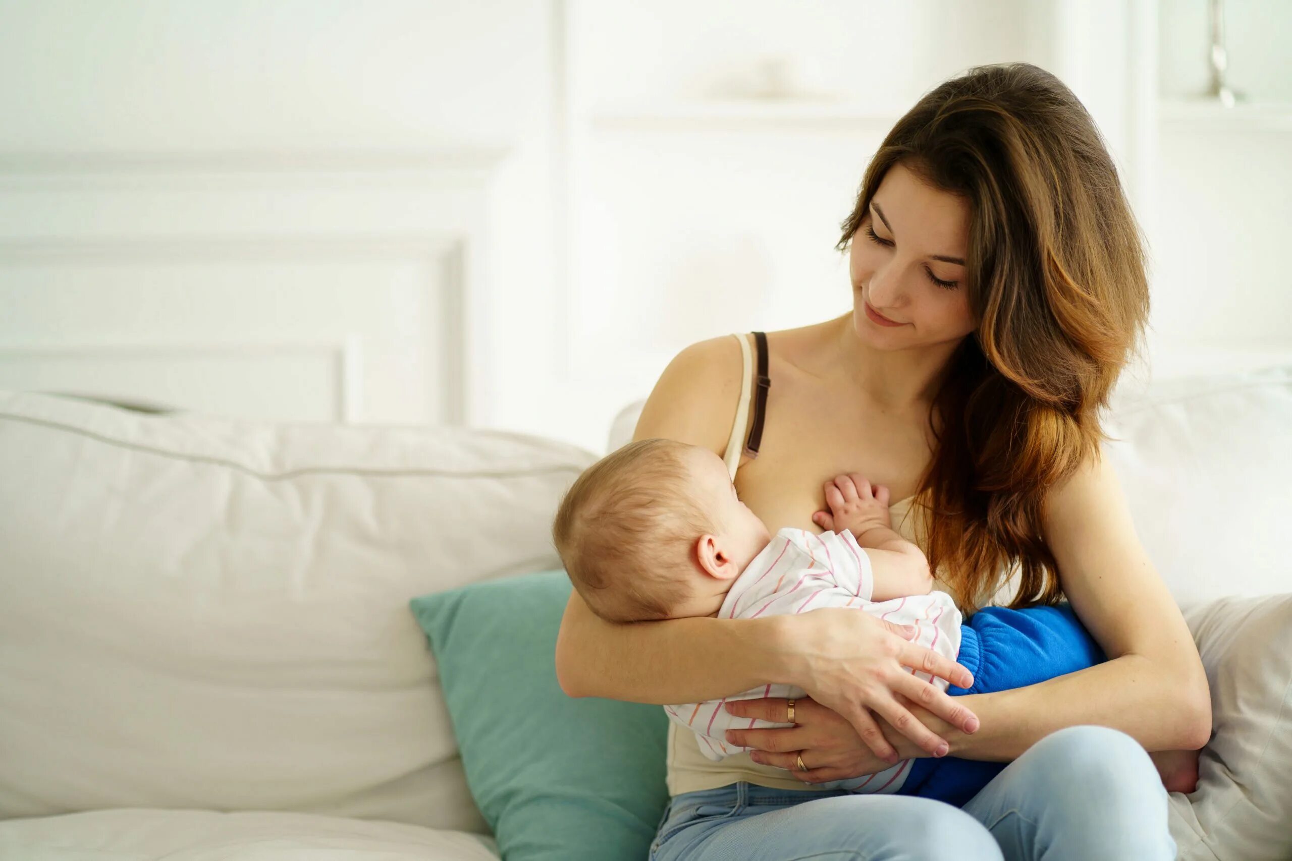 Грудное вскармливание. Кормление грудью. Кормящая мама. Молодые мамы. Breastfeeding instagram