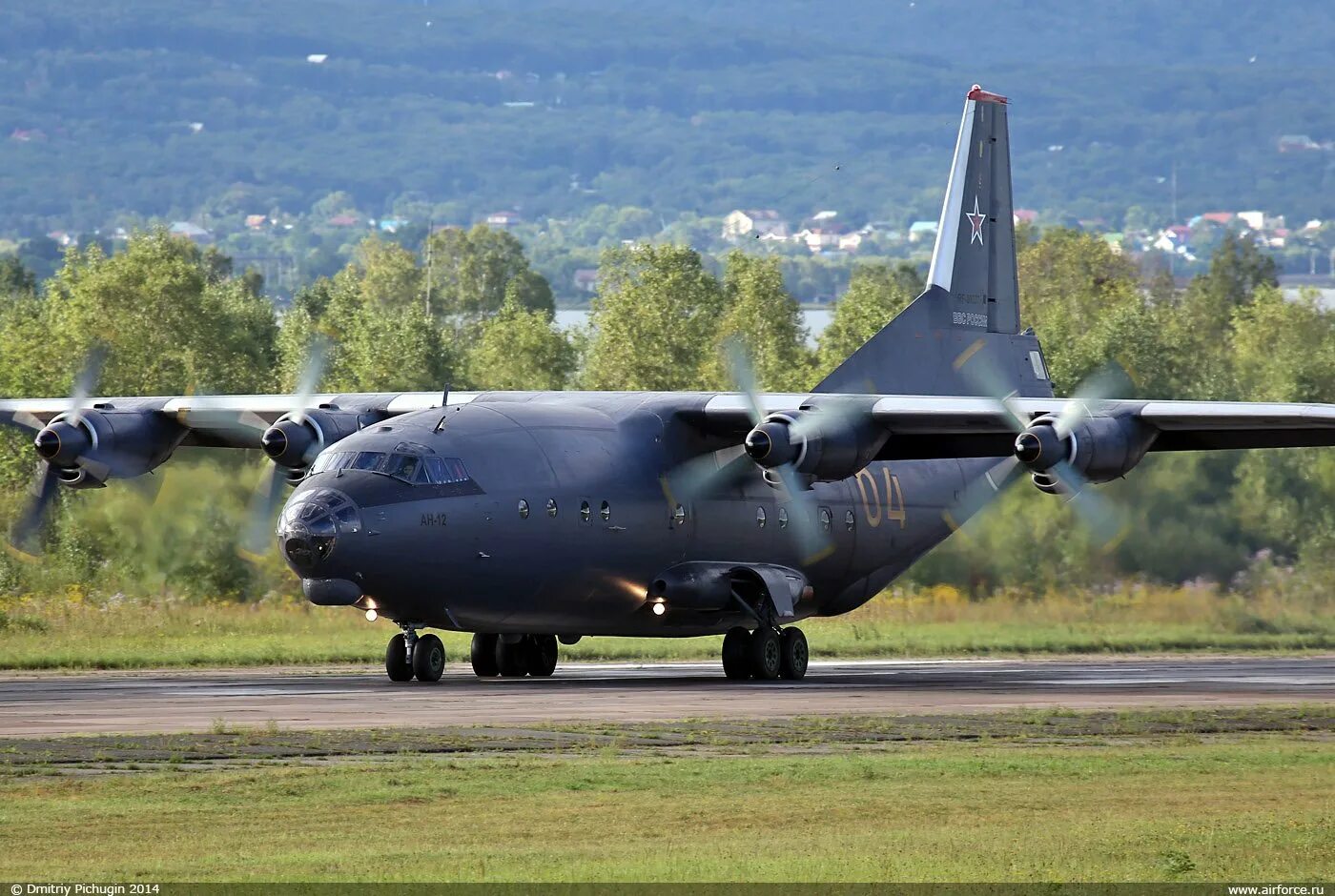 Военный ан 12