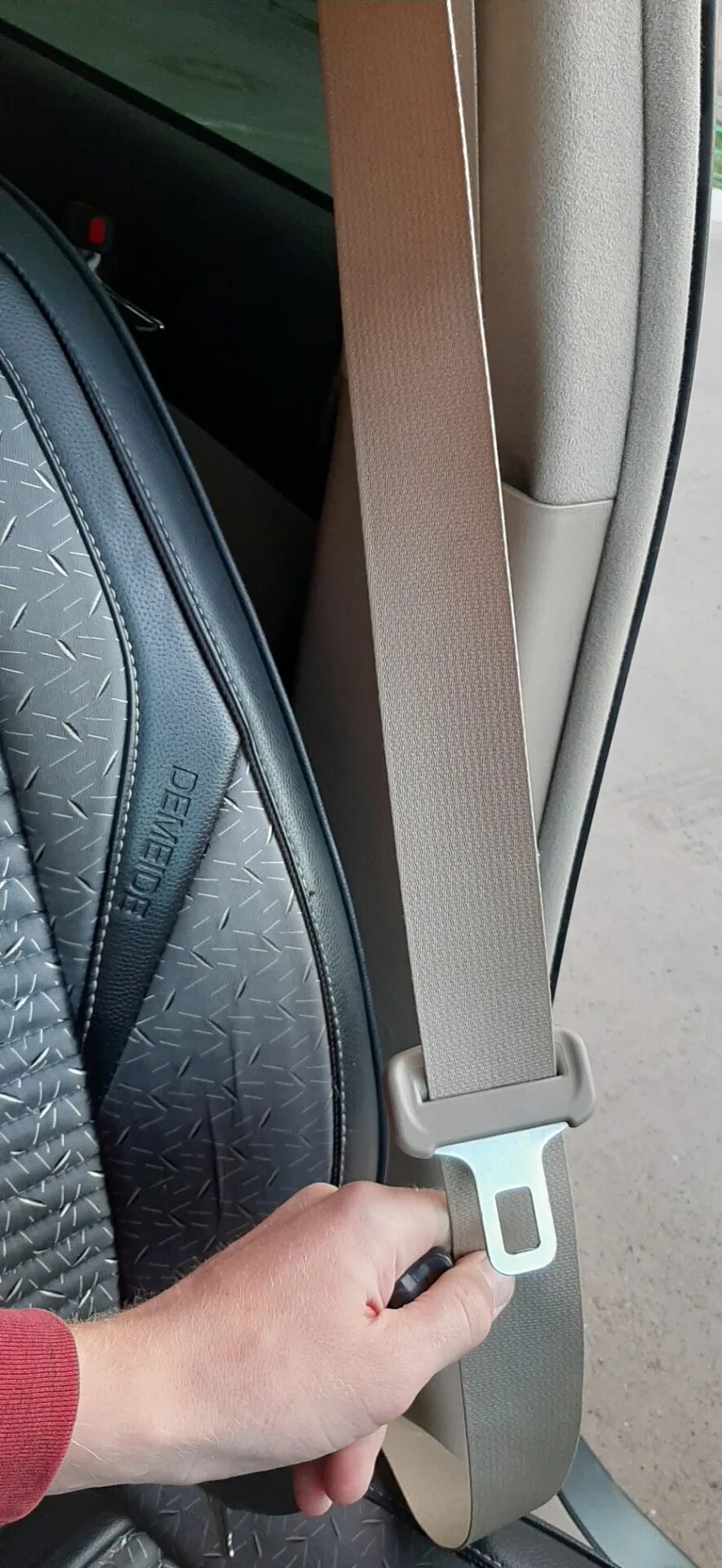 Стирка ремня безопасности автомобиля. Кожух ремня безопасности. Ремень на стиральную машину 4epj1169. Как постирать ремни безопасности. Постирал ремни.