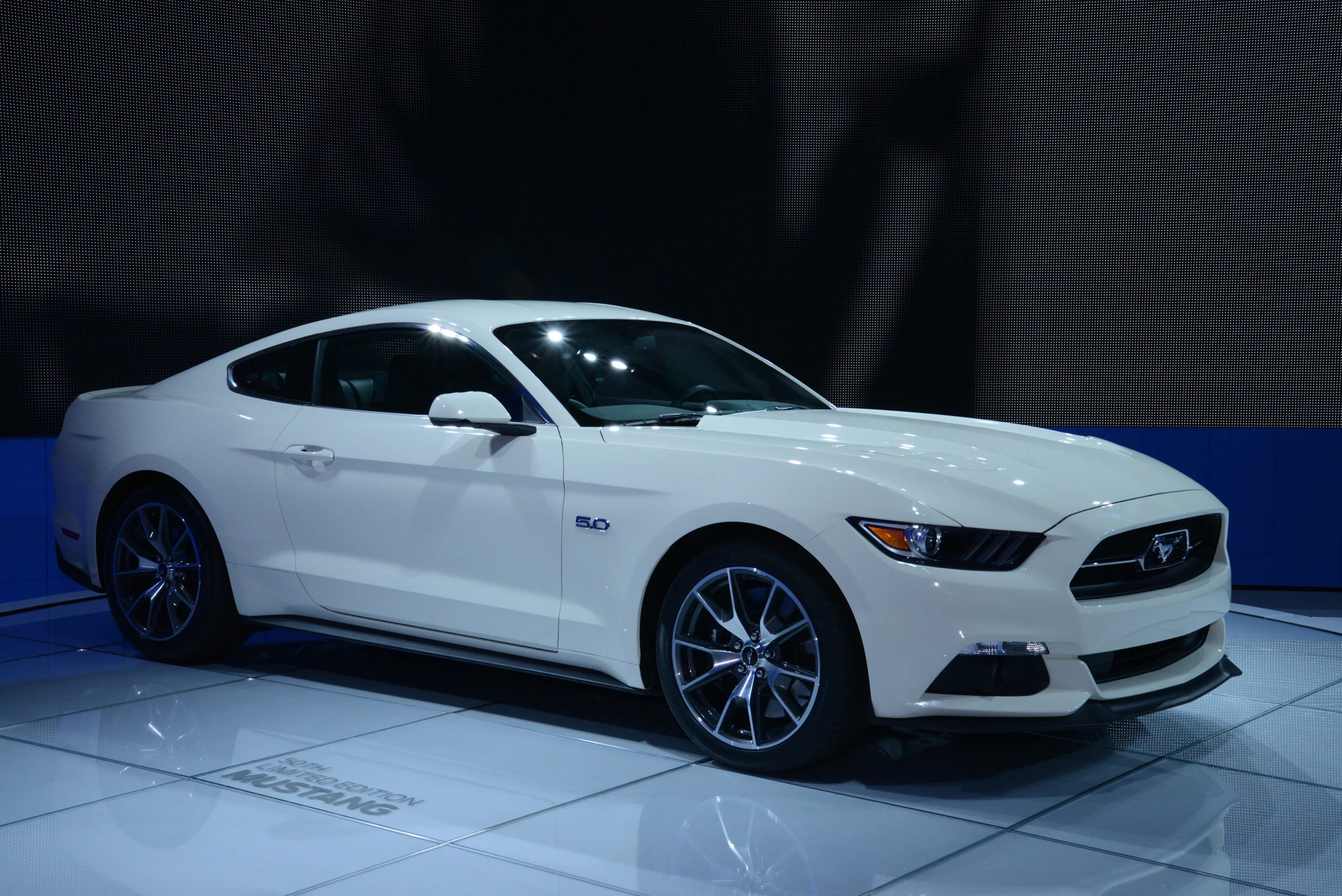 Ford mustang 2015. Ford mustang 2013. Мустанг limited edition 2015-. Форд мустанг 50 годов. Форд мустанг gt 2015.