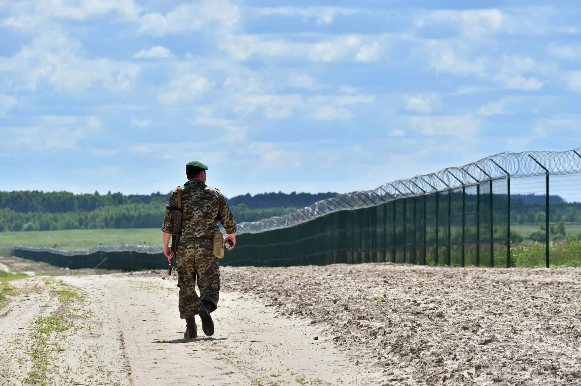 Государственная граница Украины. Пограничная зона России. Пограничники на границе с Украиной. Российские пограничники. Земля приграничных территорий