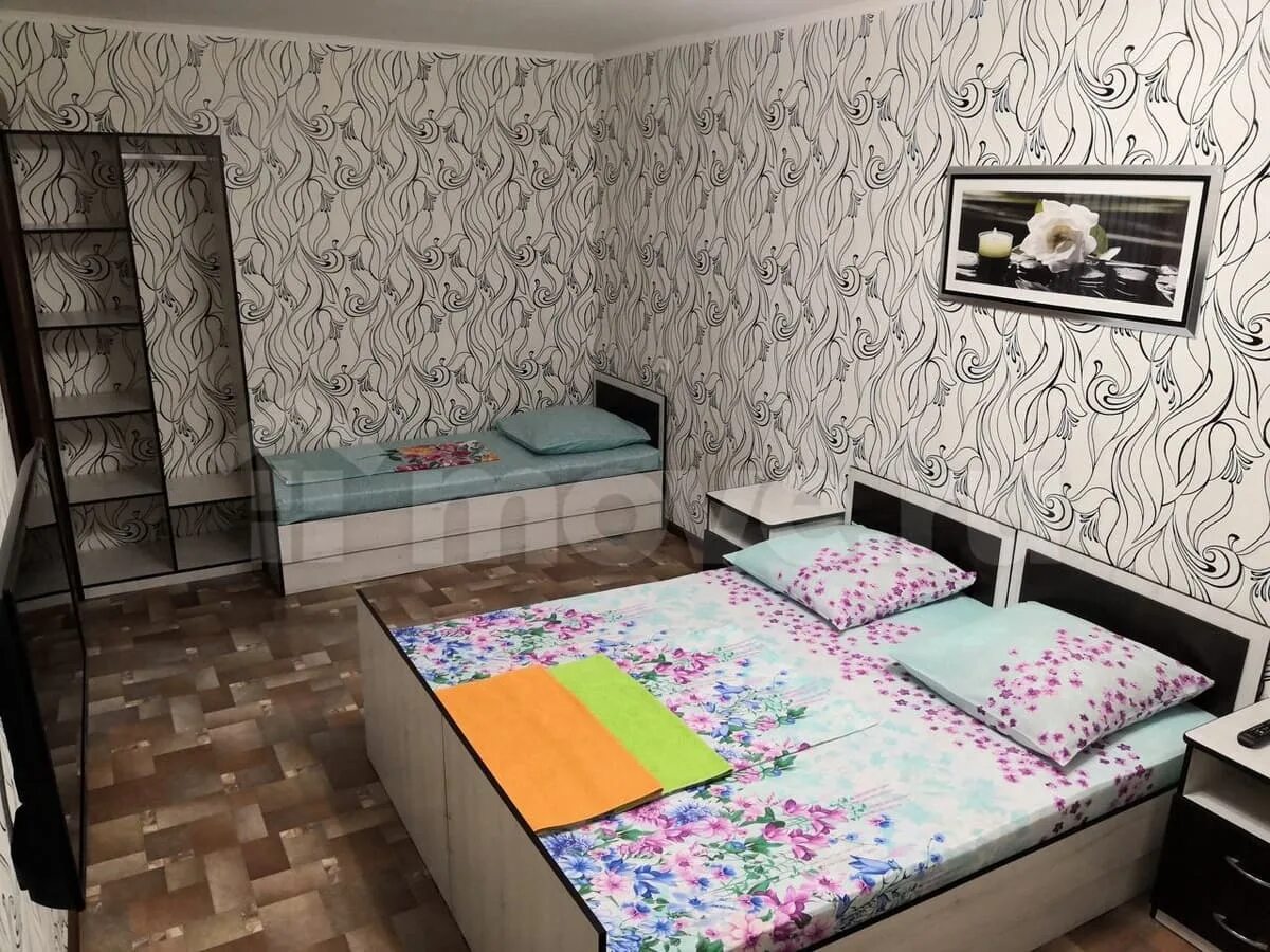 Крупской 96б минусинск. Квартиры в минусинске. Квартиры в минусинске кретова. Однокомнатная квартира минусинск. Ванеева 10 минусинск.