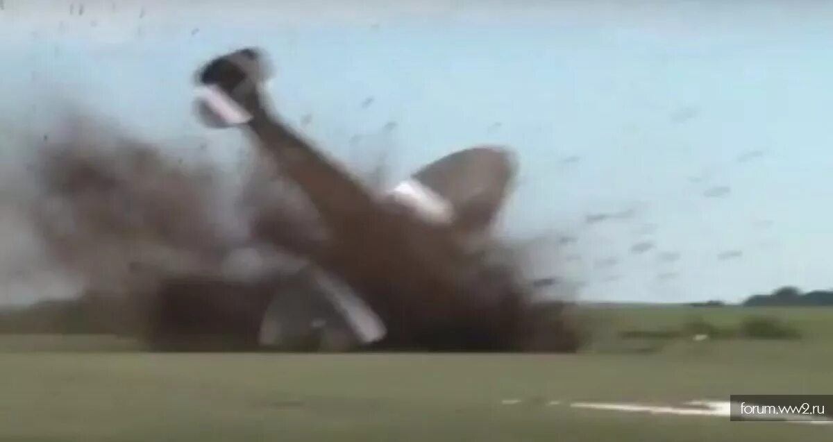 Самолет ан 28. Перевернул самолет. Перевернул самолет. Перевернул самолет. Сомали самолет перевернулся.