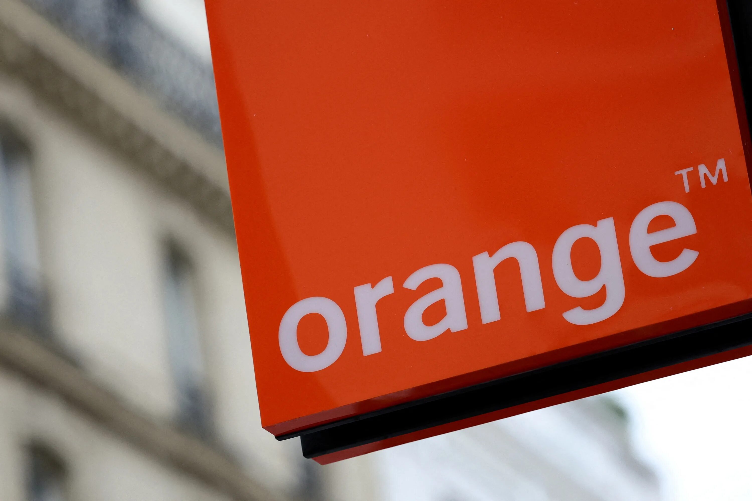 Orange оператор. Orange Telecom Spain. Orange France. Французский телекоммуникационный оператор Orange реклама в Ирландии. Orange choose