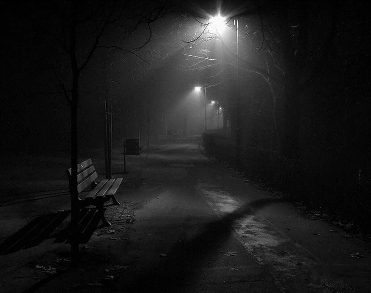 Был вечер пуст. Темная улица. Страшная ночная улица. Мрачная улица. Тёмный страшный переулок.