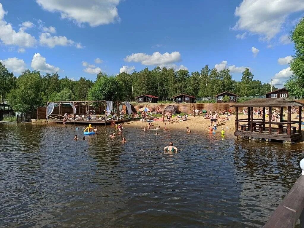 Пляж юсупово домодедово. Юсупово пляж фауна домодедово. Река злодейка домодедово пляж. Где покупаться. Пляж юсупово домодедово.