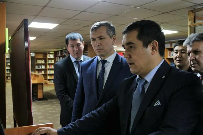 спо международный университет ала тоо. эмблема ала тоо. ректор ала тоо университета. тоо алым. ала тоо футбольный клуб.