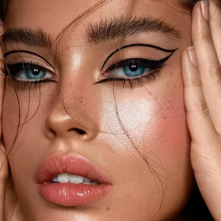 Make up line. Make up line