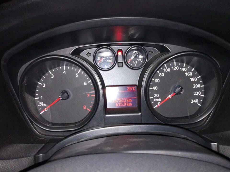 Приборная панель 2. Приборная панель форд фокус 2. панель приборов форд фокус 2008. приборная панель ford focus 2 рестайлинг. приборка панели форд фокус 2.