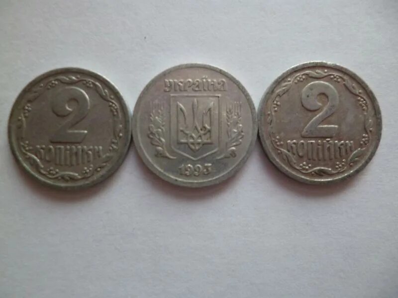 Р 1993 3. Монетка да с двух сторон. Р 1993 3. Красная книга 1993 в банковской запайке. Биметалл 100 руб 1991.