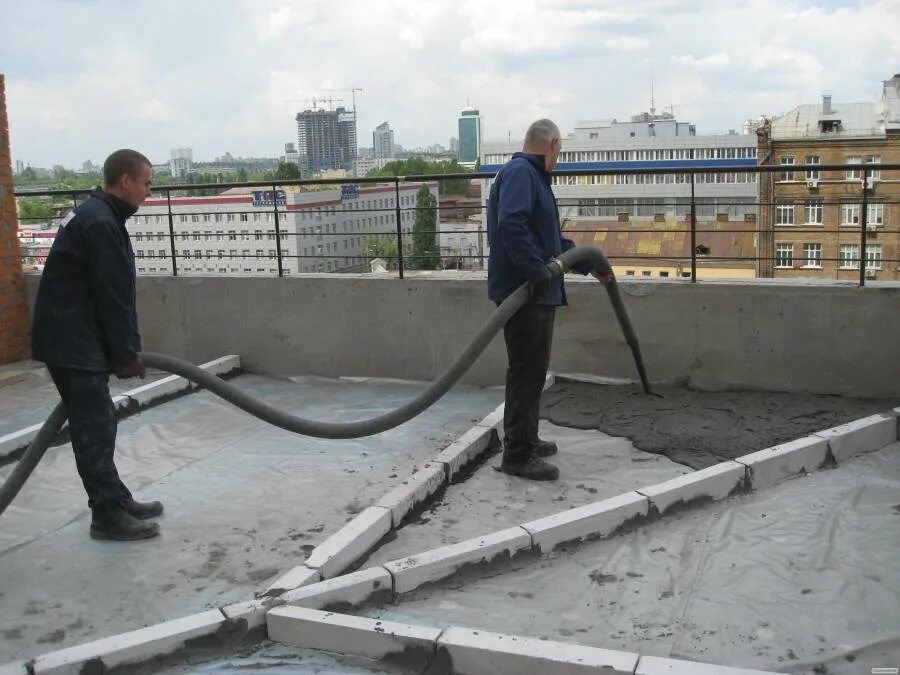 Производства пена блок. Пенобетон на крышу. "монолитный пенобетон d200". "монолитный пенобетон d300". Заливка пенобетоном кровли.