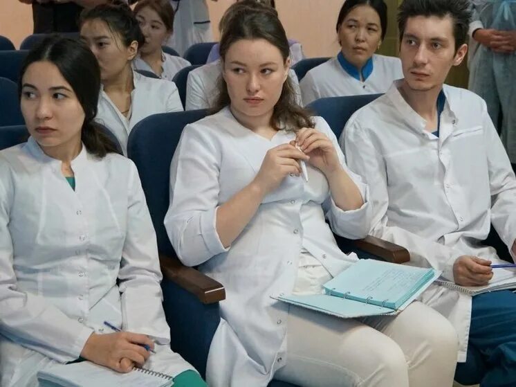 Медицинская новость иркутск. Иркутск вакансии медицины. Всероссийский диктант по общественному здоровью и диспансеризации. Вакансия медицинская организация. Иркутск вакансии медицины.