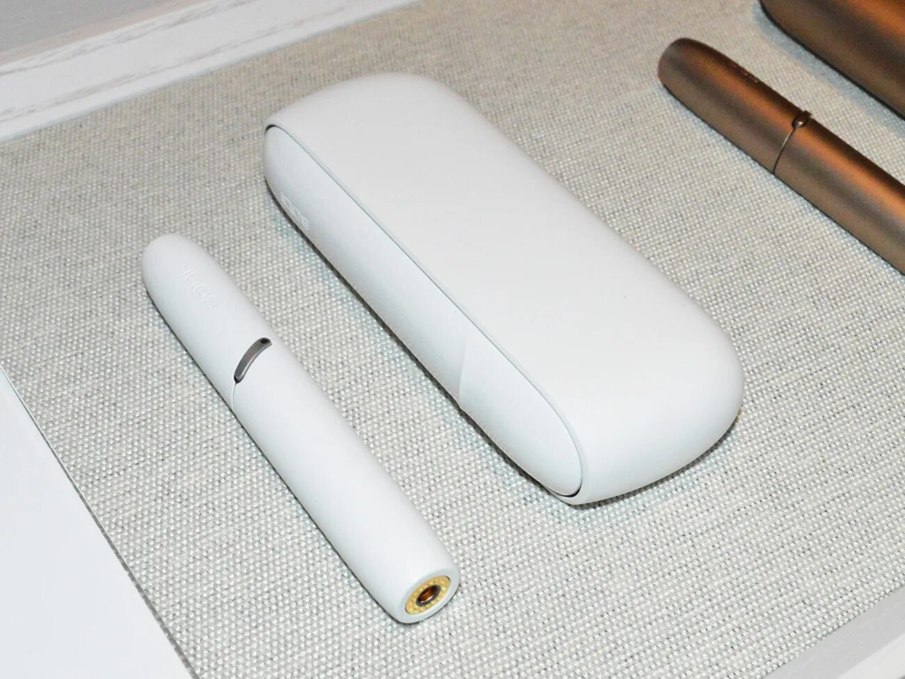 Iqos a1406. нагреватель табака iqos 3 duos. строение сигареты айкос. элементы айкоса. айкос ред лимитед.