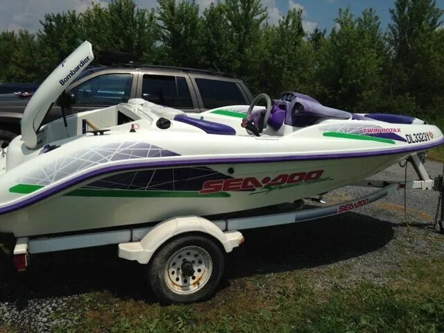 Катер гаяр 180. Прогулочная яхта. Гидроцикл sanj sj1800. Sea ray sundancer. Sea ray slx-r 350.