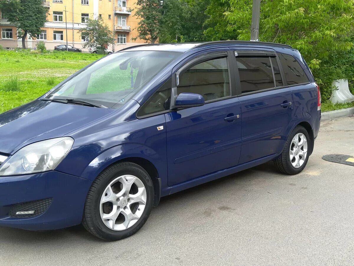 Опель Зафира 2008. Опель Зафира синяя 2008. Opel Zafira 2008 1.8. Opel Zafira b 2008.