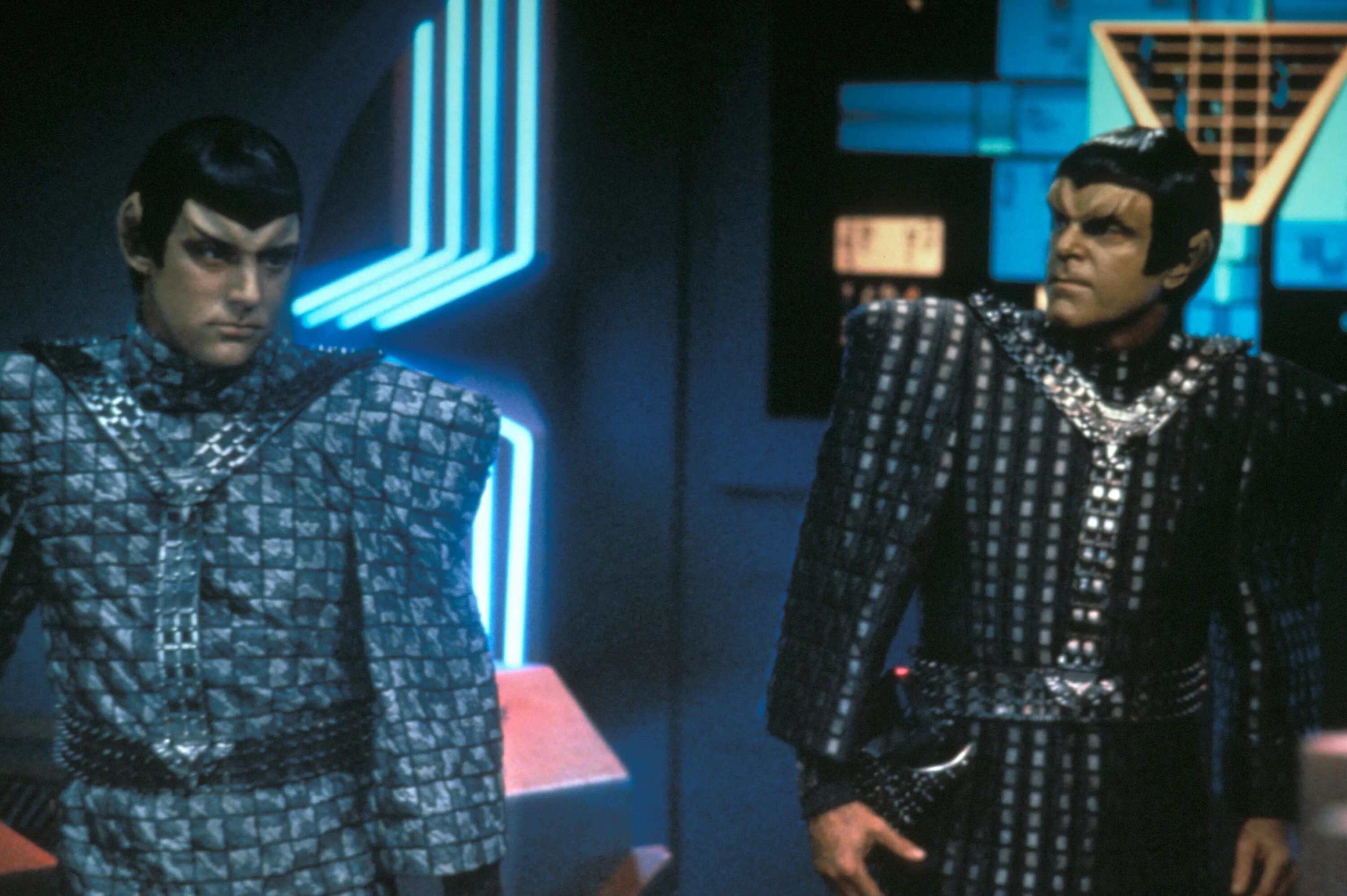 Next star generation. Star trek next generation. ромуланцы звездный путь tng. сериал энтерпрайз next generation. актеры ромуланцы стартрек.