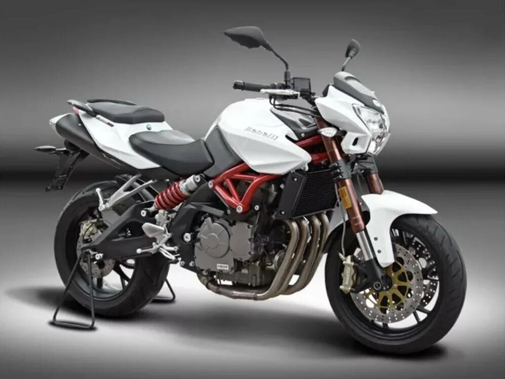 Мотоцикл Benelli TNT 899S 2008 Фото, Характеристики, Обзор, Сравнение на БАЗАМОТ