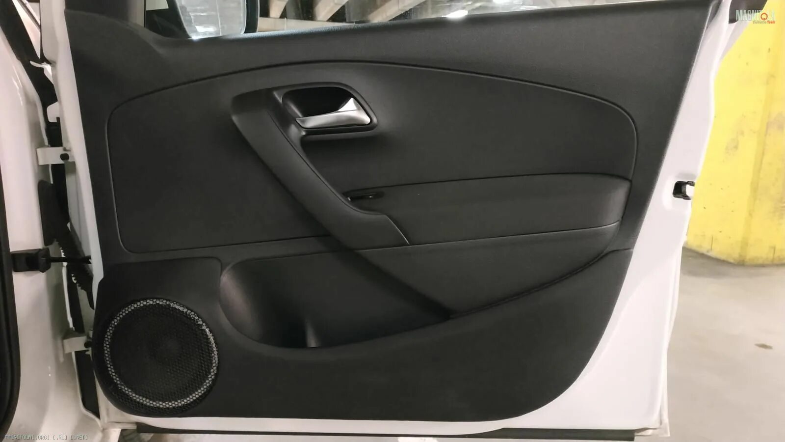 обшивка двери фольксваген поло
