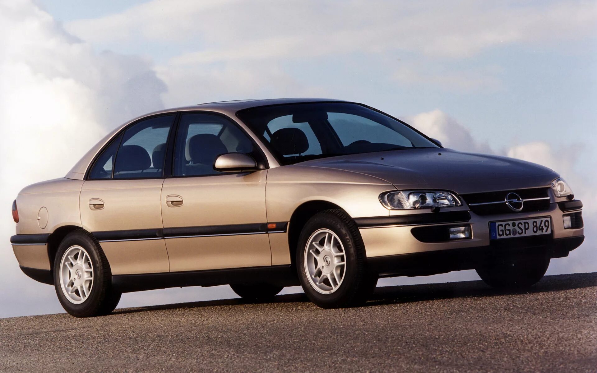 Омега б 1994. Opel Omega b 1994-1999. Опель Омега седан 1994. Opel Omega b. Opel Omega 1994.