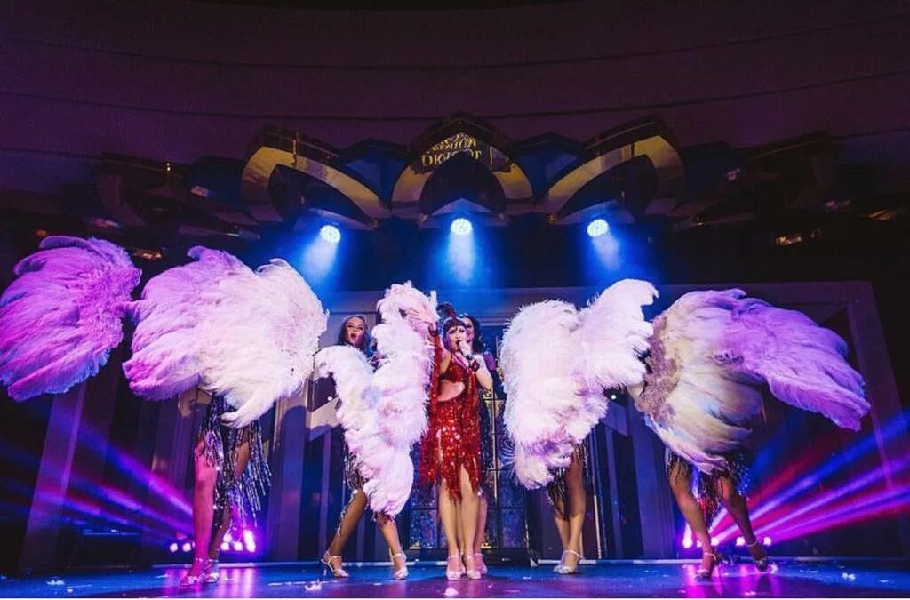 Moscow Showgirls. Красивое шоу. Московское шоу. Необычное шоу Москва. Шоу москвы сайт