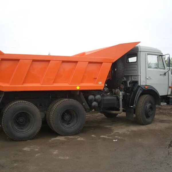 Камаз 55111 с поднятым кузовом. Самосвал денег. Камаз 55111 кузов 65115. Кузов самосвал камаз 65115. Кубатура камаз 55111.