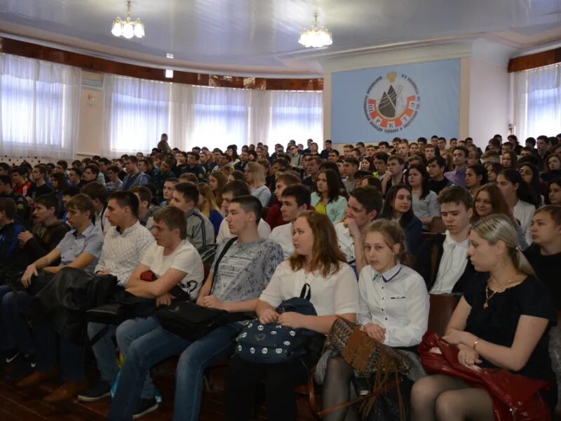 Сайт шахтинской педагогический. Педагогический колледж Шахты. Преподаватели ШРКТЭ Шахты. Шахтинский Технологический колледж. Шахтинский пед колледж.