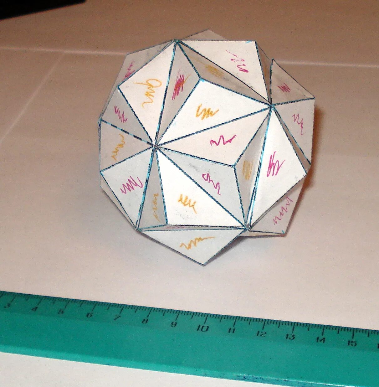 Собранный октаэдр. Флексагон октаэдр. Флексагон кубик. Малый ромбододекаэдр. Тригон тритетраэдр.