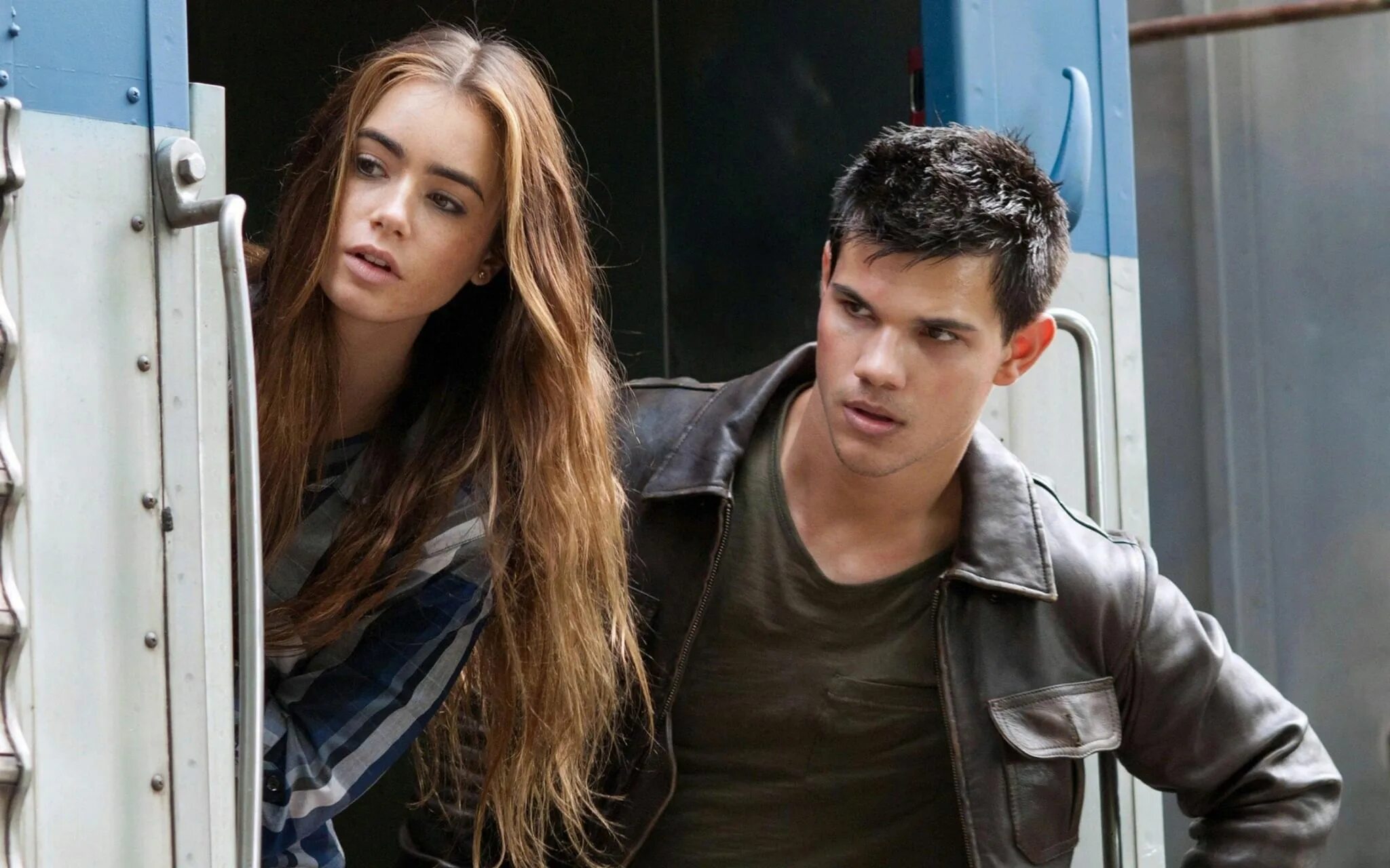 Главный герой младше главной героини. Ирина гришак сериал женские секреты. Комедии райан рейнольд. Век адалин кадры. Главный герой младше главной героини.