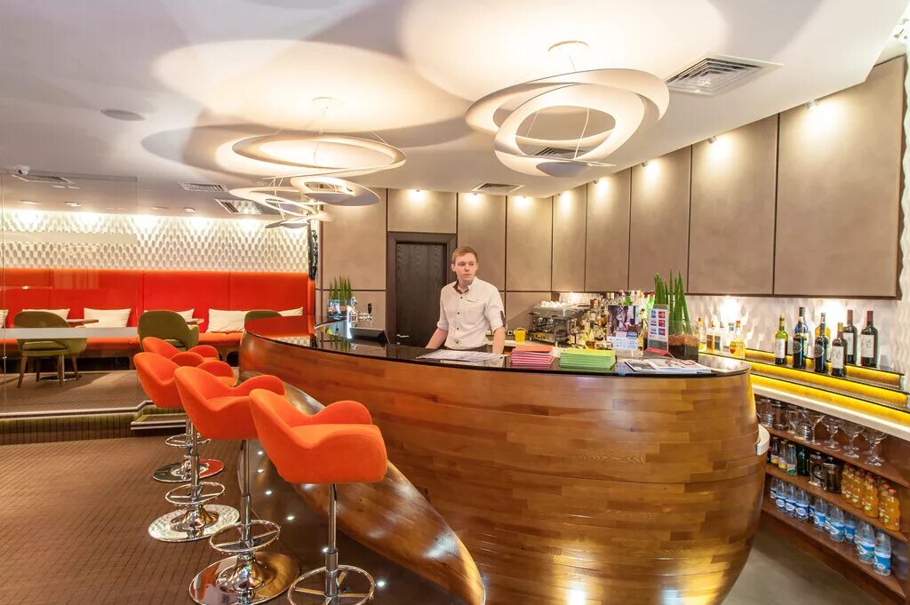 представительская гостиная коринтия. экостиль в архитектуре общественных зданий. интерьер фойе отеля. холл отеля. интерьер лобби.