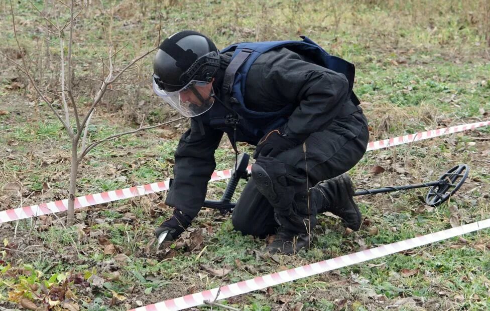 Минирование разминирование. Саперы. разминирование. разминирование в карабахе.