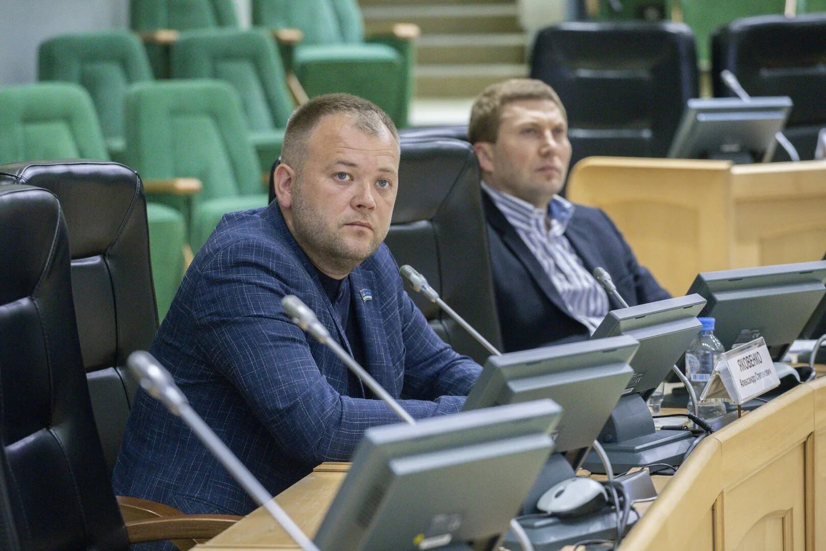 Депутаты тюмени фото. Депутаты тюменской областной думы. Депутат тюмени. Депутаты тюмени фото. Депутаты тюменской.