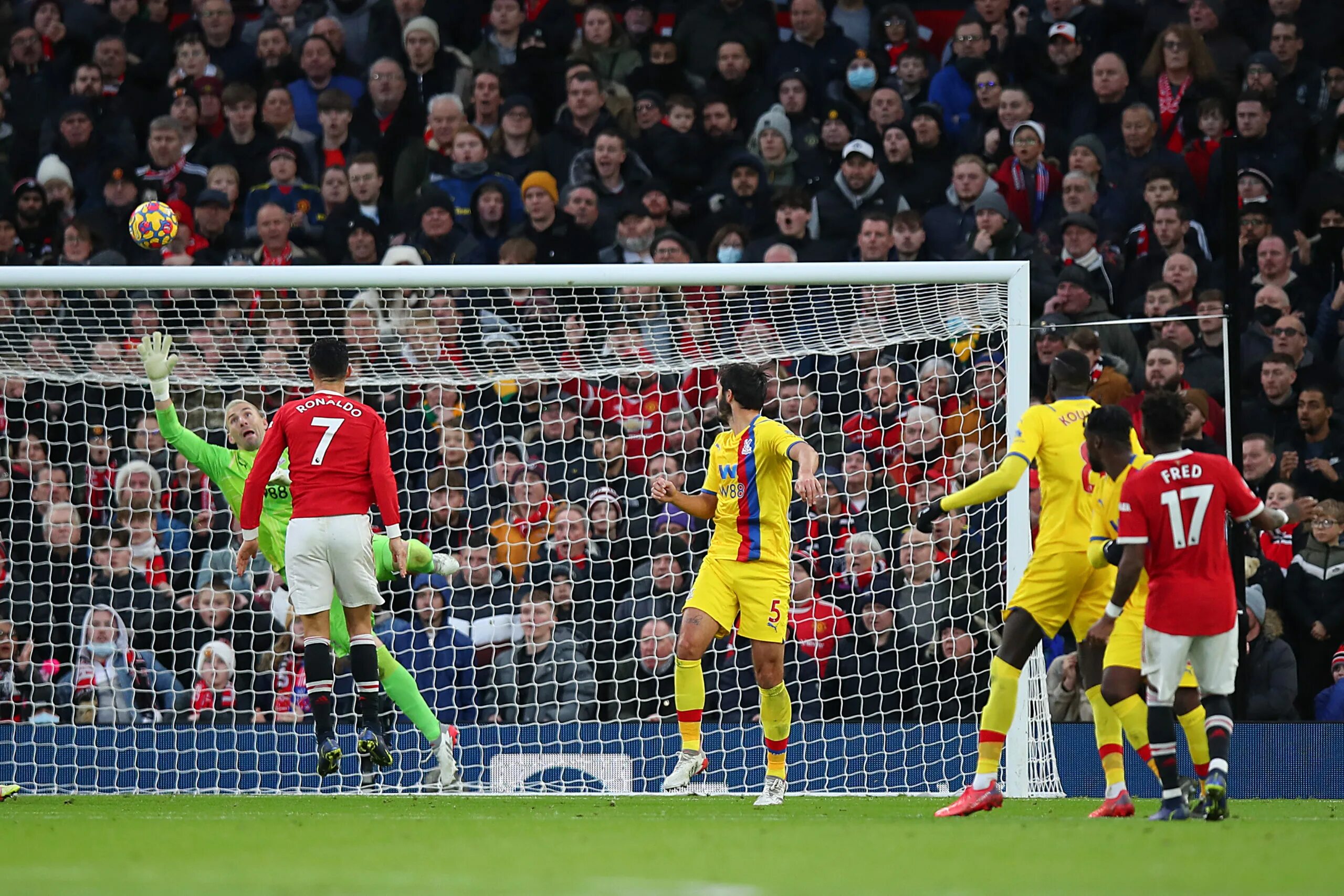 Матч манчестер. Ман юнайтед эвертон. United 26. United 26. United 26.