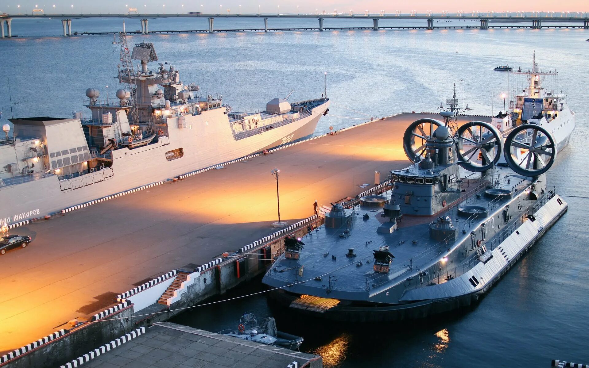 Zubr-class LCAC. ВМФ 2023. Атомный десантный корабль. Русский военный корабль. Техника морского флота