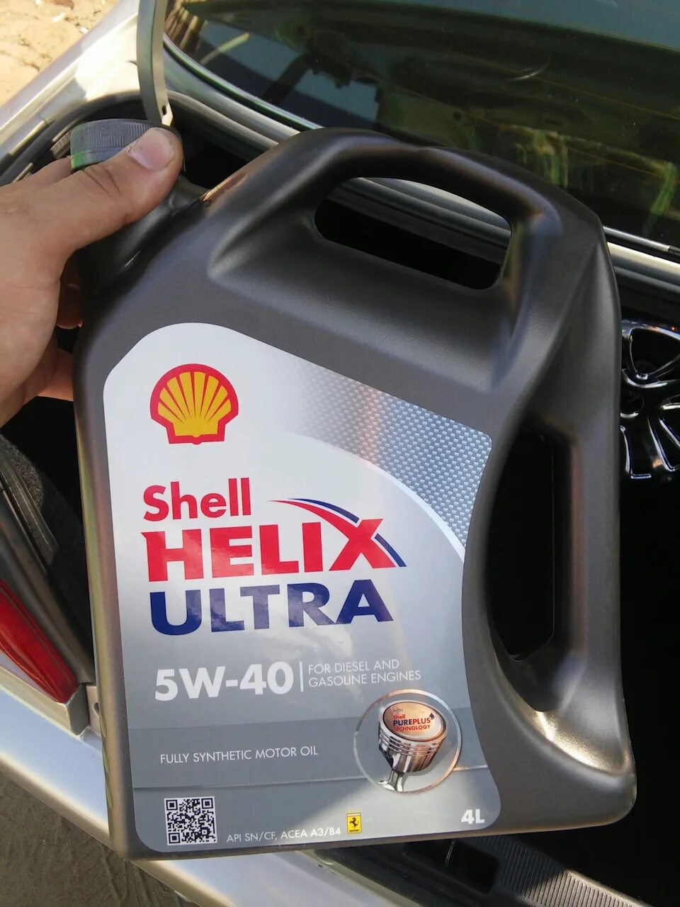 Бензин 1 к 40. Масло Шелл шилд для двигателя Америка. Shell Helix Ultra бочка. Масло Тойота 5в30 синтетика или полусинтетика. Масло Шелл в Хендай акцент.