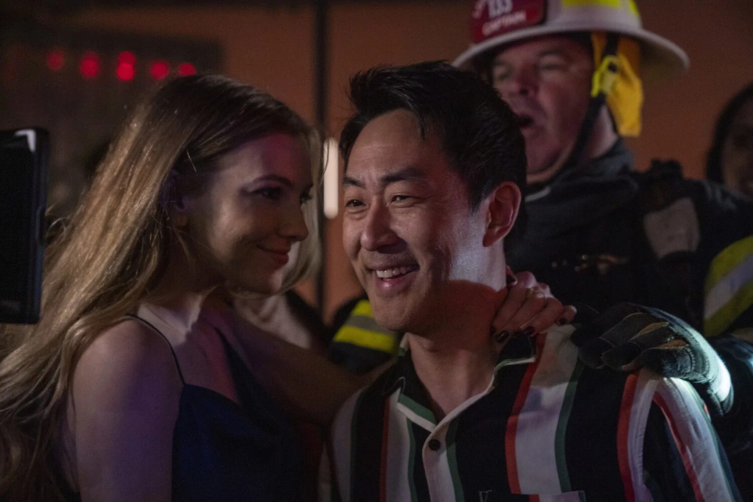 911 служба спасения чимни. кеннет чои 911. 911 служба спасения 4 сезон.