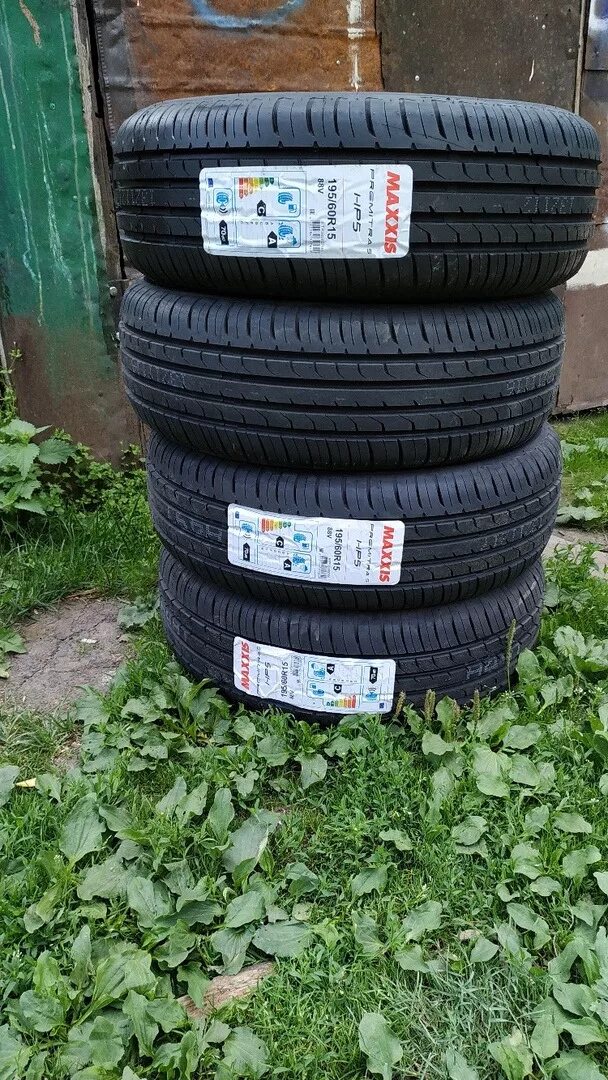 Шины Maxxis Premiere hp5. Maxxis hp5 195/50/r15 82v. Максис hp5 195/60 r15. 185 55 R15 Maxxis Premitra hp5.