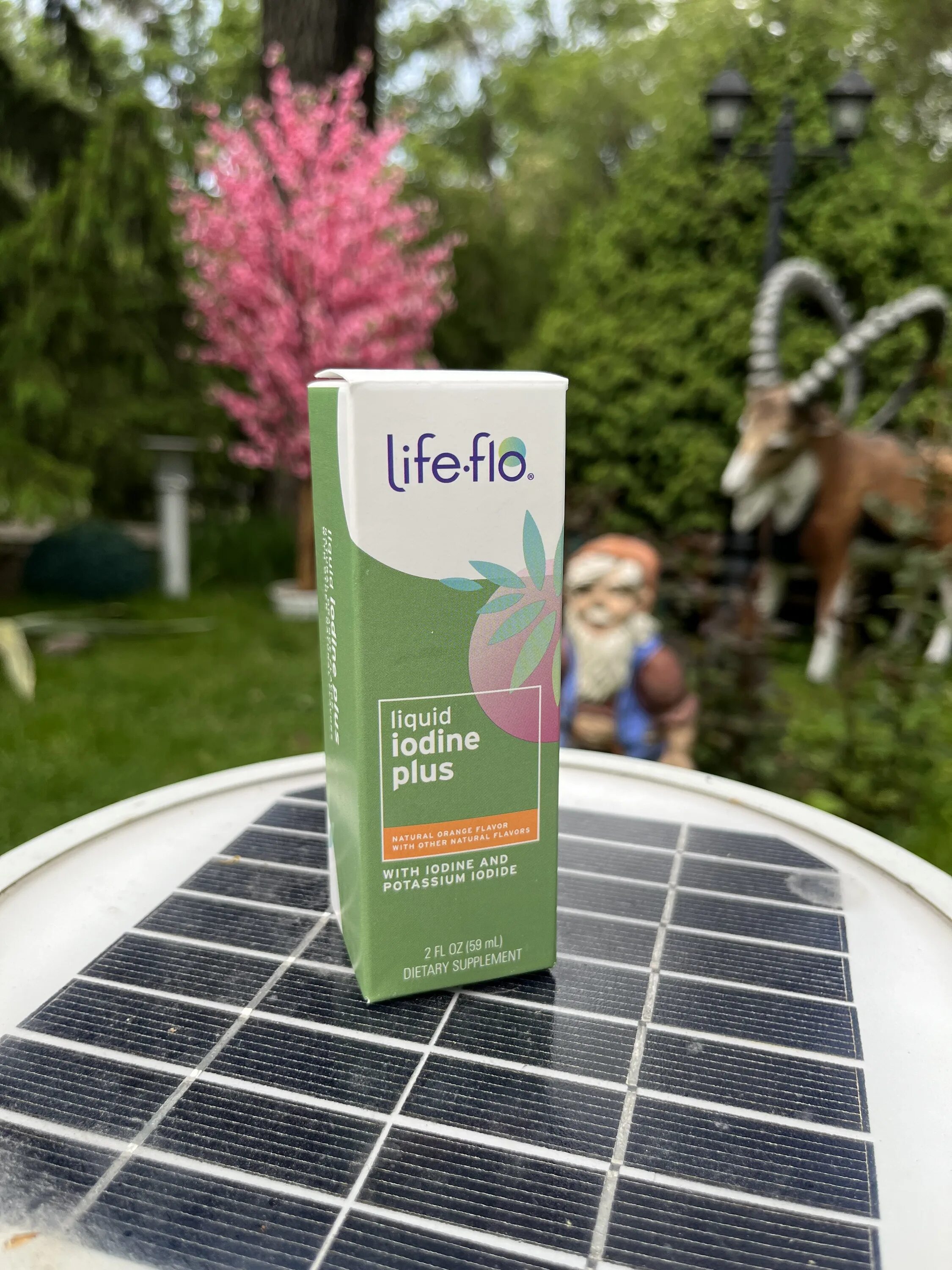 Йод life flo. Лайф Фло жидкий йод. Life-Flo, жидкий йод плюс, 59 мл. Жидкий йод Life Flo инструкция. Life-Flo. Liquid Iodine Plus почему в коричневом стикое, а не в синем.