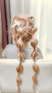 Заплести косички резинками