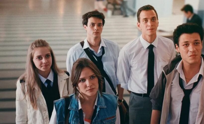 Любовь 101 осман и элиф. Любовь 102. Любовь 102. Любовь 101 турецкий. Любовь 101 нетфликс.